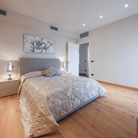 - Angelico Terrace Floransa