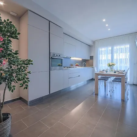 - Angelico Terrace Floransa